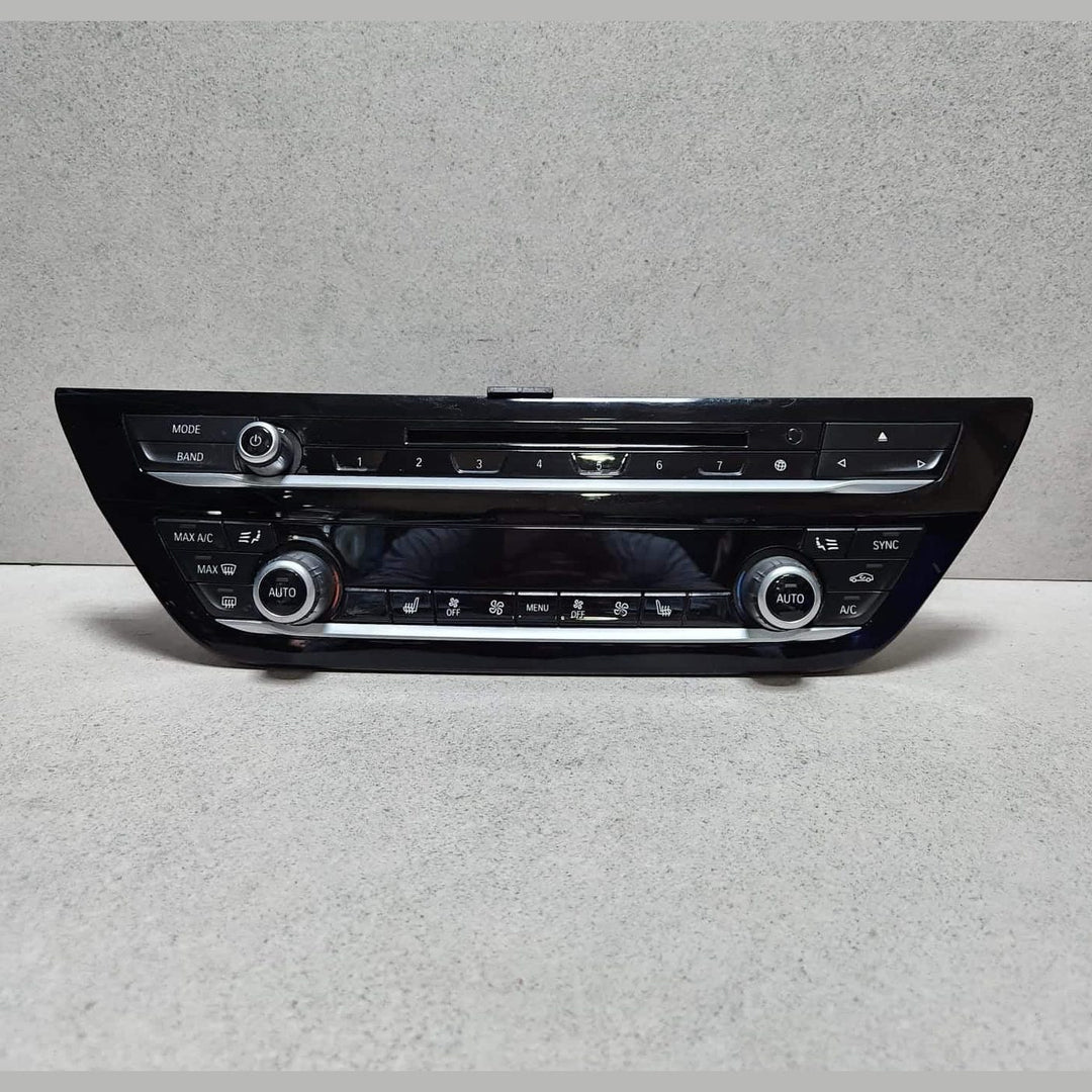 2018-2020 BMW 530e Climate Control Panel 6834437 530E and 530i
