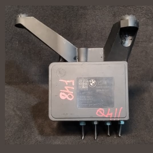 BMW X1 F48  ANTI LOCK BREACKING SYSYTEM MODULE  PUMP 6877109  (N159)  -6877110