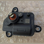 Bild in die Galerieansicht laden, OEM BMW G01 G11 G12 G14 G30 Muffler Exhaust Flap Actuator Drive Motor 8623424