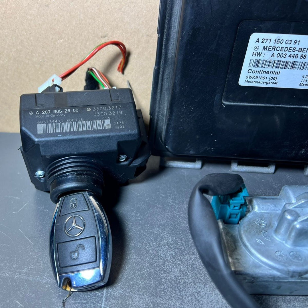 10-14 Mercedes-Benz W204 ECU Engine Control Module Ignition Key Switch SET OEM