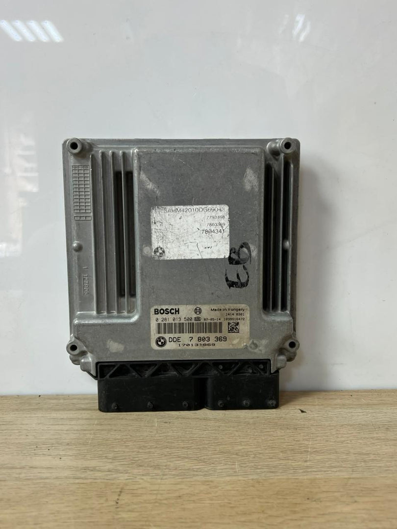 BMW Engine Control Unit 7803369 E60 E61 530xd E65 E66 730D OEM