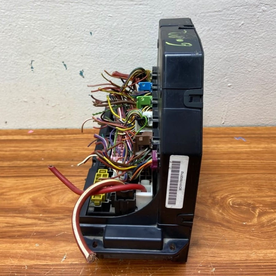 2010-1016 Mercedes E350 Front Sam Fuse Box Control Unit A2129006012 W204 W212
