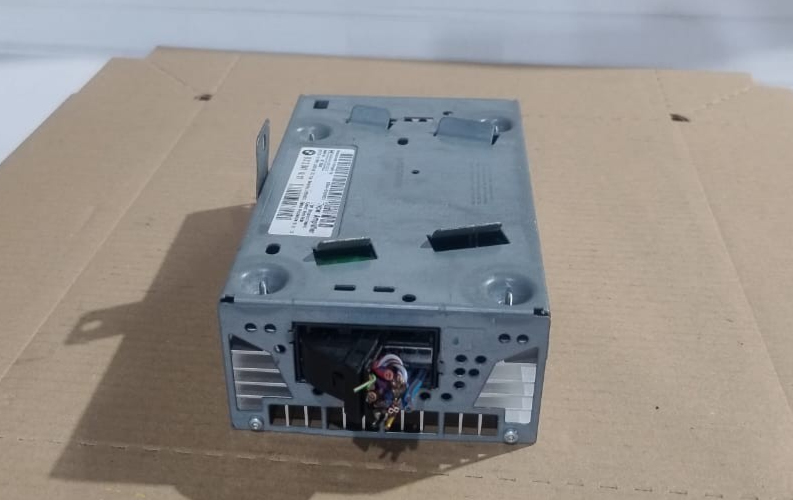 BMW 5 F10 F11  POWER HARMAN BECKER HIFI SOUND AMPLIFIER  AUDIO AMP -9313041