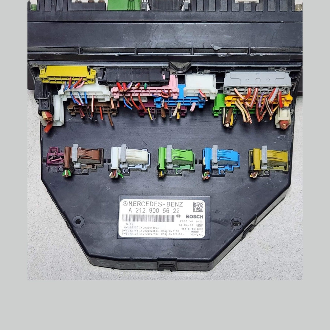 Mercedes-Benz C W204 Control Module Unit Sam Fuse Box A2129005622 