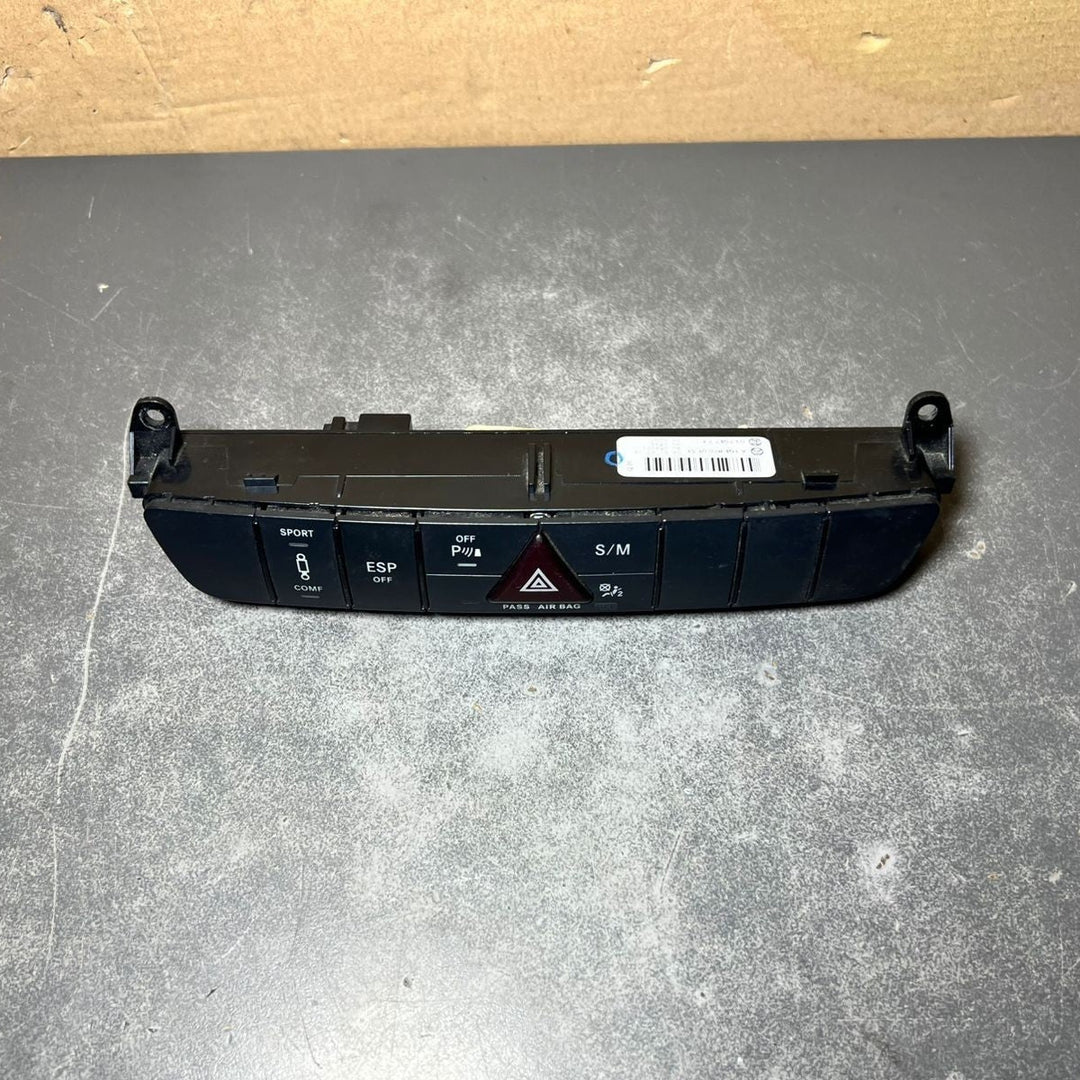 07-13 Mercedes W164 ML GL Schalter Bedienfeld Fahrwerk ESP S/M A164 8700151