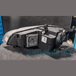 Bild in die Galerieansicht laden, BMW X5 E70 FACELIFT LCI  XENON HEADLIGHT RIGHT SIDE 0621110215 OEM - 7240790
