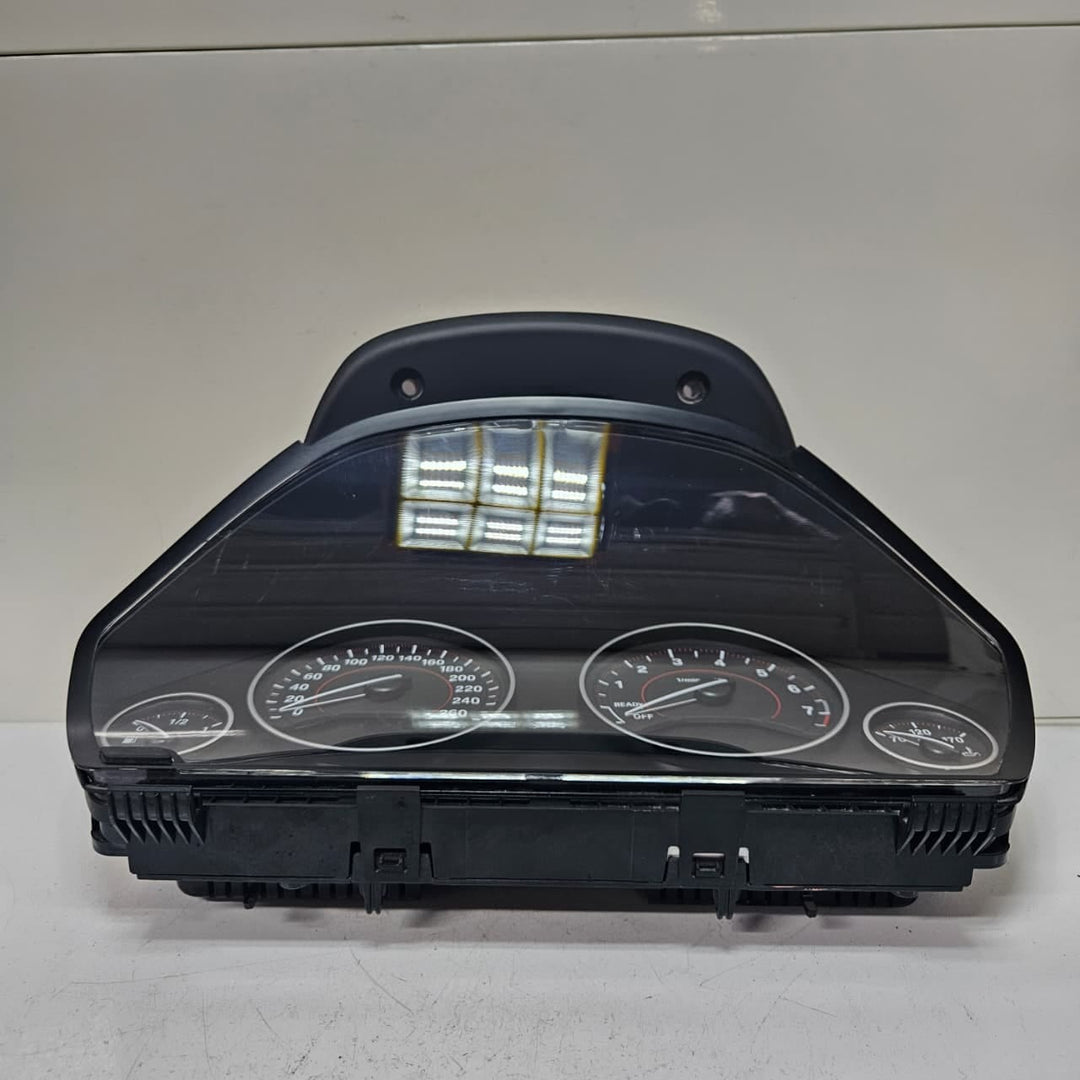2014-2016 BMW 3 Series F30 428i Instrument Cluster 9382103