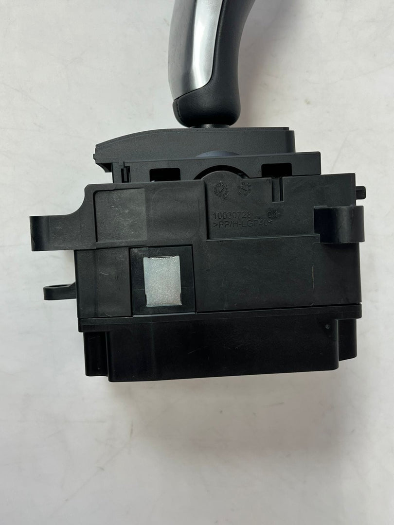 BMW 5 Series F10 F11 and 7 Series F01 Gear Selector Shift Lever 9218102 OEM