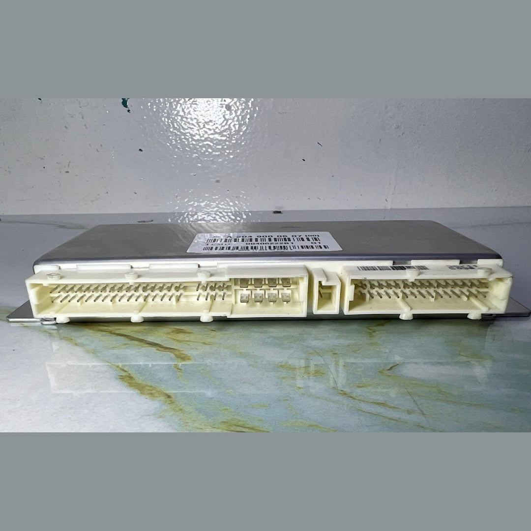 2012-2014 Mercedes C250 Air Suspension Control Module A2049000607 W204 C-Class 