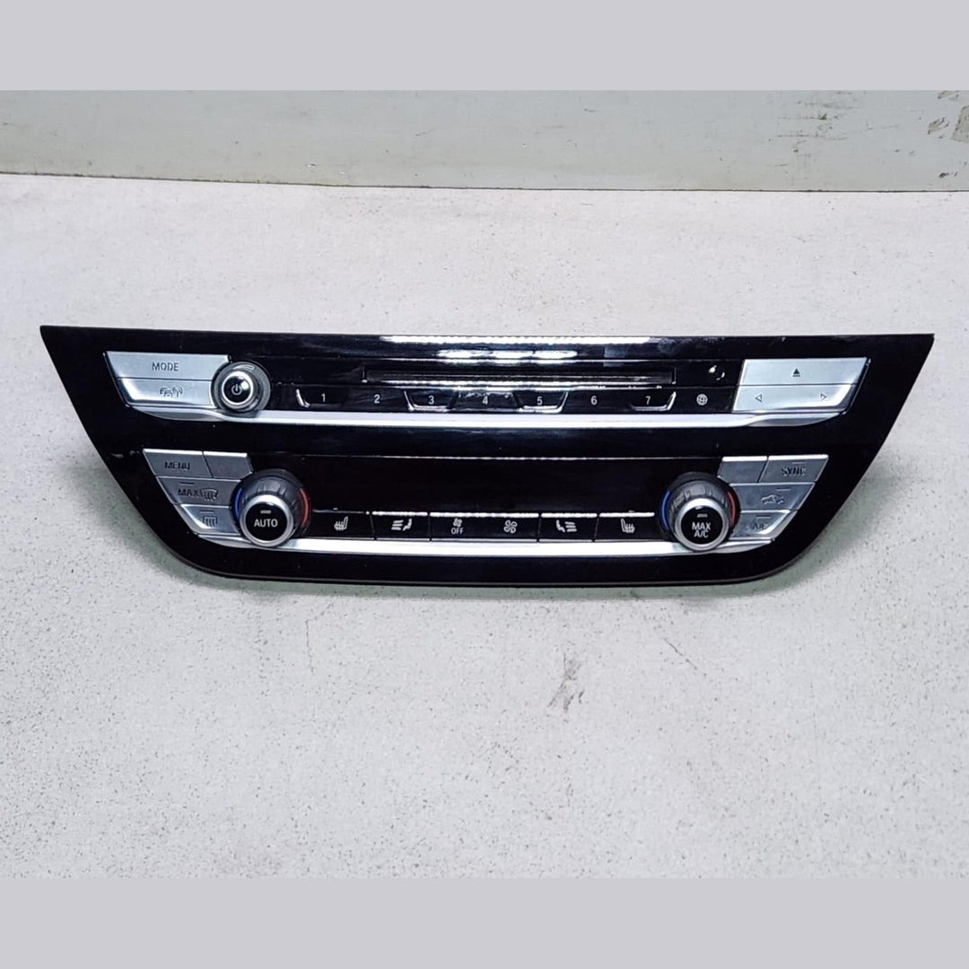 2017-2020 BMW 530i Climate Control Unit 6999451 5 Series G30 G31 G38