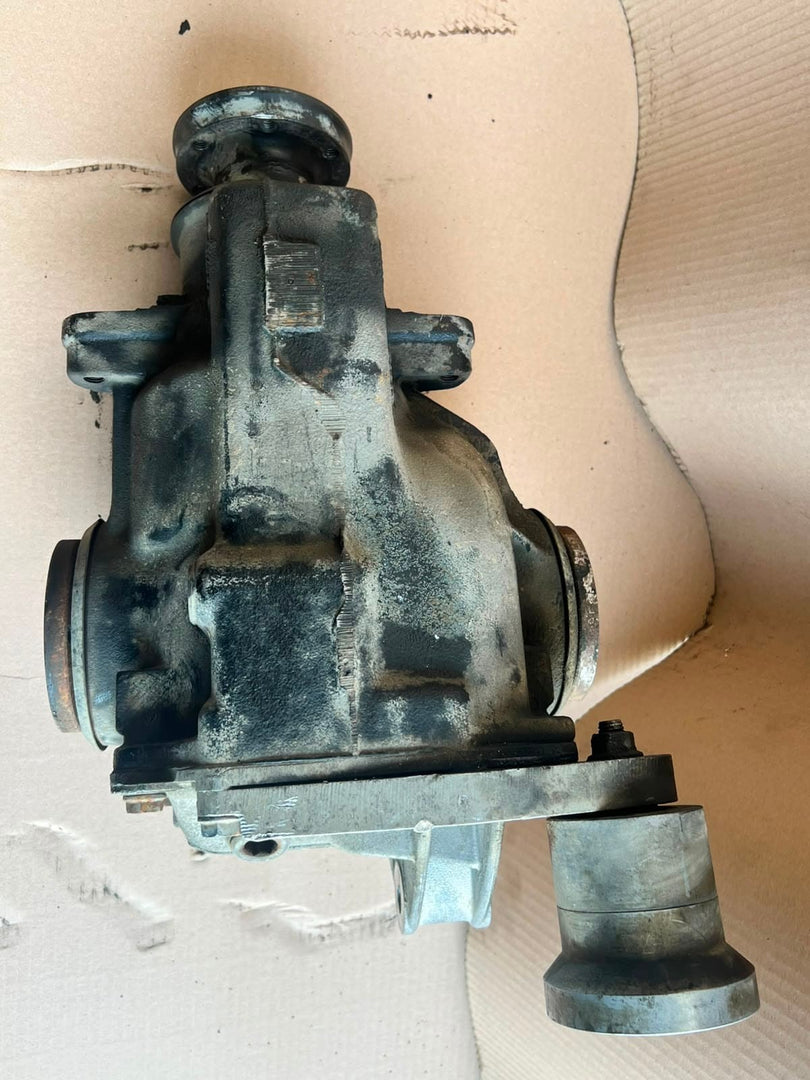 2007-2008 BMW X3 E83 3.0 diesel Rear Axle Differential 7544794 RATIO= 3.23 OEM