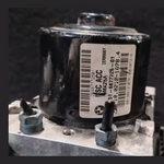 Load image into Gallery viewer, BMW F25 ANTI-LOCK BREAKING SYSTEM ABS MODULE PUMP OEM - 6877726