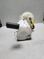 Bild in die Galerieansicht laden, BMW FEUL PUMP DIESEL F48 X1 B47 2.0D ASSYMBLE 7300843