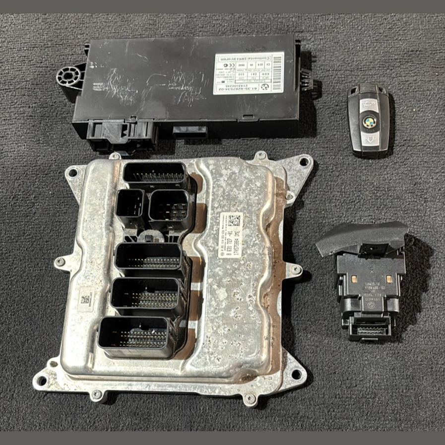 BMW X1 SERIES E84 2014 ENGINE CONTROL UNIT ECU SET + CASE + KEY DME 8631727