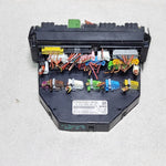 Bild in die Galerieansicht laden, 2010-2016 Mercedes-Benz E-Class Front SAM Module Relay Fuse Box A2129002827