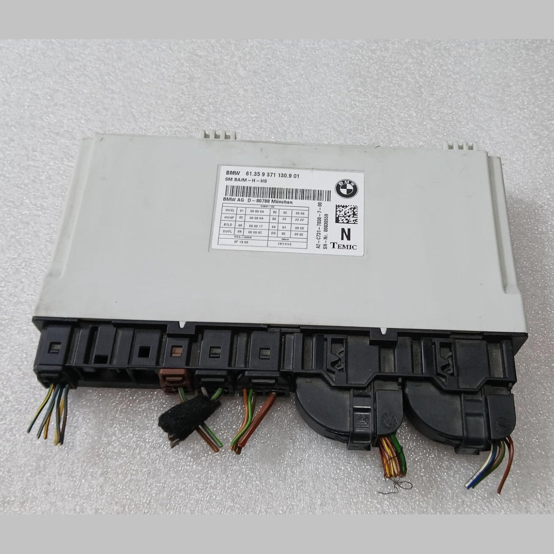 10-19 BMW 2 3 4 5 6 7 X (F22 F30 F32 F15 F16 F85 F86) HEATED SEAT CONTROL MODULE