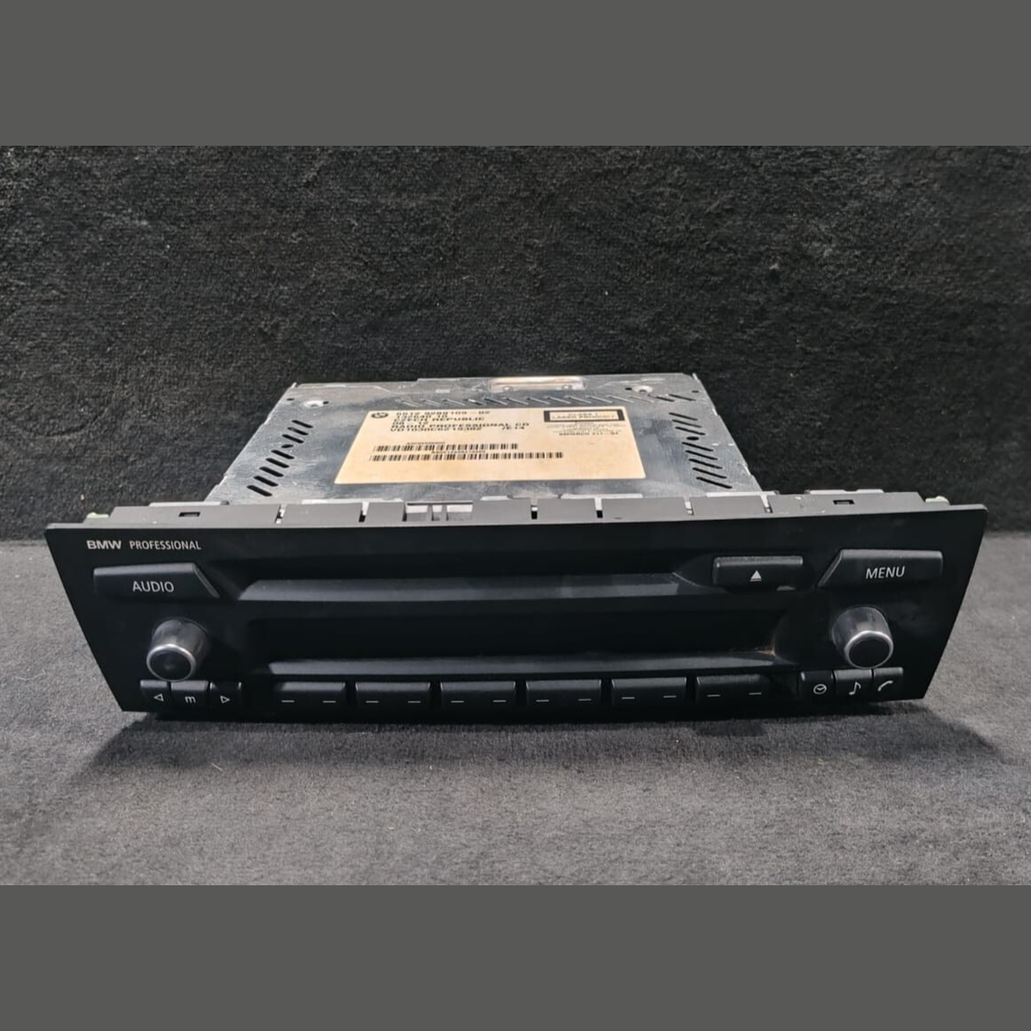 BMW X1 sDrive 18i E84  STERIO RECIVER MULTIMEDIA  RADIO Player CD - 9289109