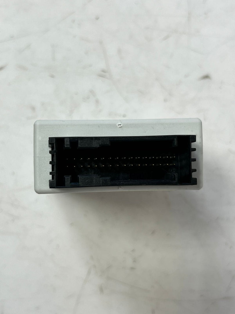 2008-2010 BMW 528i 5 Series E60 E61 Body Control Module BCM 9113064 OEM