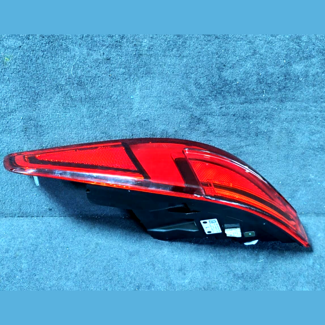 2020-2024 BMW 228I Gran Coupe F44 Rear left outer tail light lamp OEM 7465467