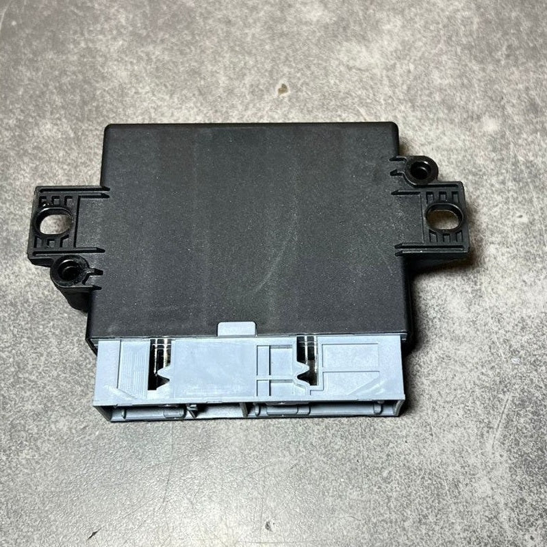 2014-2016 Mercedes E350 W212 Parking Distance Assist PDC Module A000 9008004 OEM