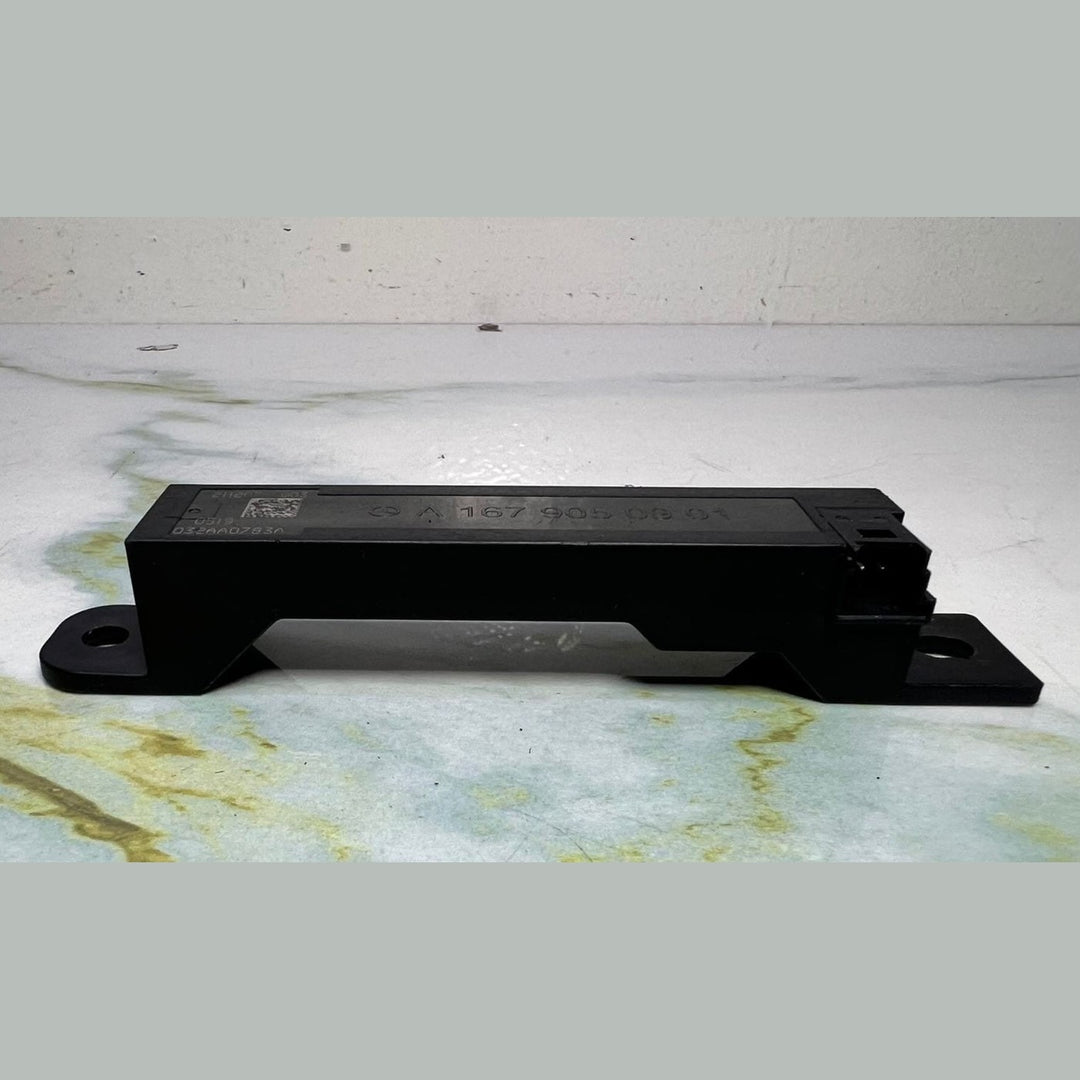 2019-2021 Mercedes A200 Keyless Entry Antenna Module A1679050901 A-Class W177