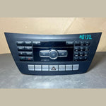 Bild in die Galerieansicht laden, Mercedes W204 Navigation Command Radio Audio Head Unit CD Player A204 9006409