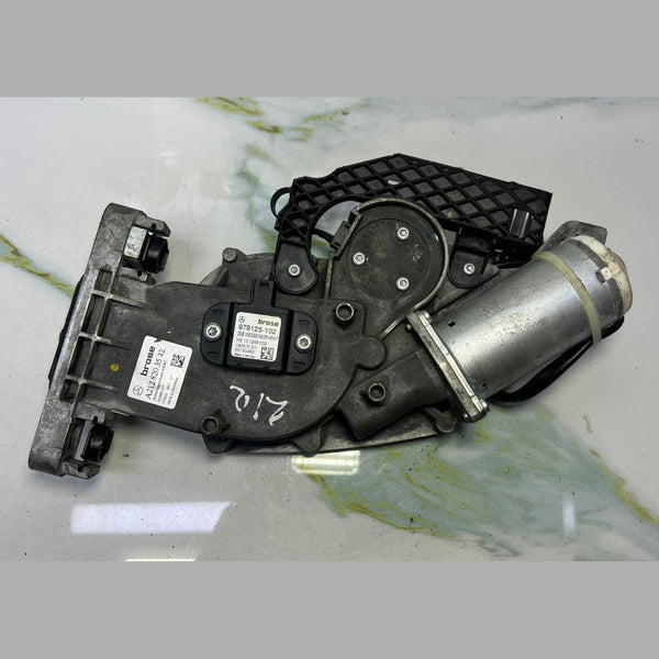 Mercedes W204 GLK350 Power Tailgate Liftgate Motor Actuator A212 8203542 OEM