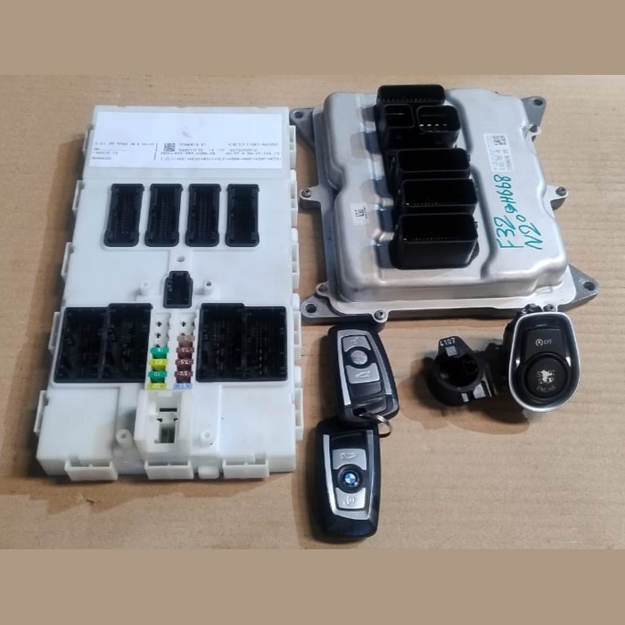 BMW F30 320i F32  F32 120i 320i N20 ENGINE CONTROL Unit ECU SET DME - 8631725