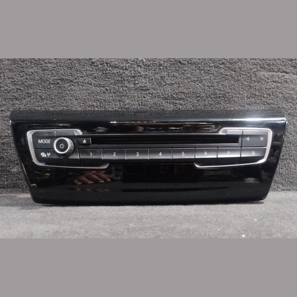 BMW F45 F46 AUDIO OPERATING UNIT / TRIM PANEL P/N - 9312393