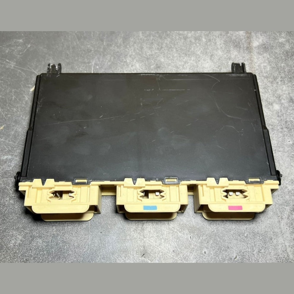 14-18 Mercedes Benz W205 C-Class Driver Seat Control Module A205 9009908 OEM