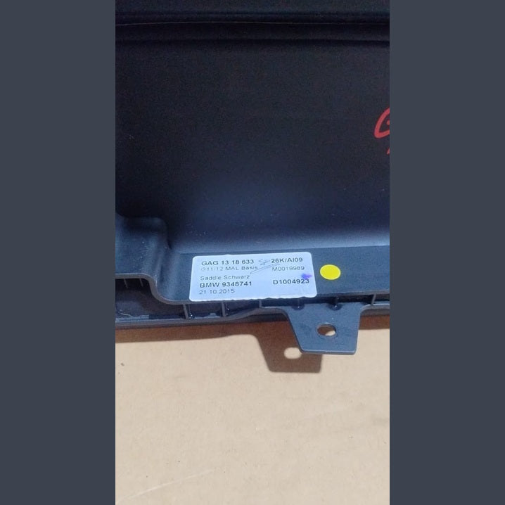 BMW G11 G12 750I 740I ARMREST STORAGE COMPARTMENT LID P/N 9348741
