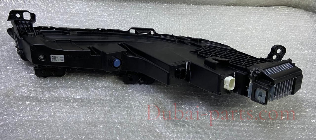 OEM BMW 7 Series G70 Headlight Upper LED Front 9879935 left Side