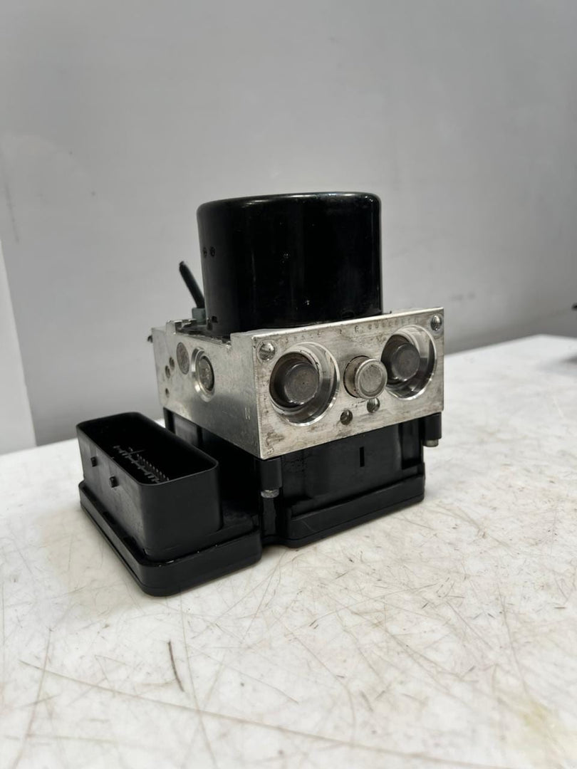 2012 BMW 328i F30 3' Abs Anti-Lock Brake Pump Control Module Unit 6857324 OEM