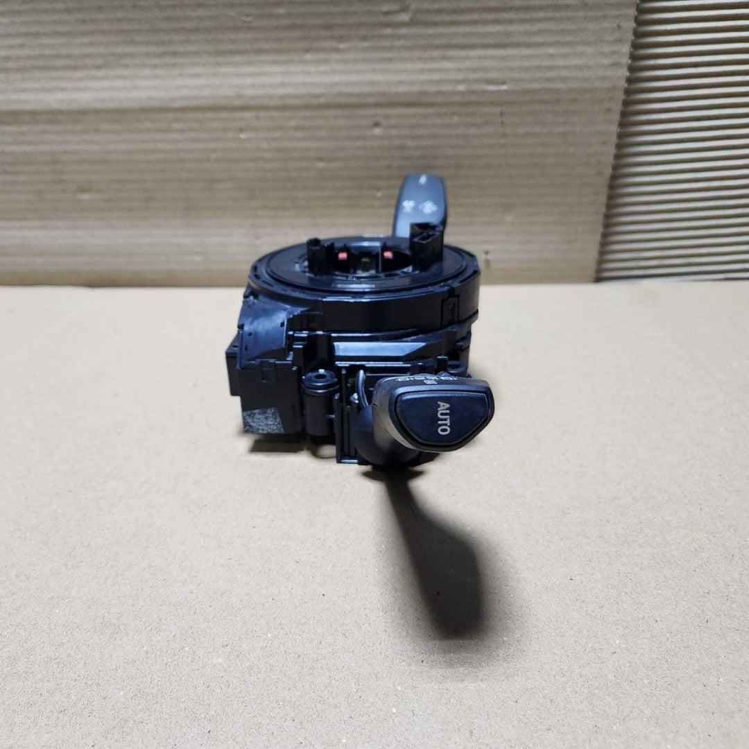 2011-2018 BMW X3 Steering Column Clock Spring Switch Assembly 9330569 F25 F48 F8