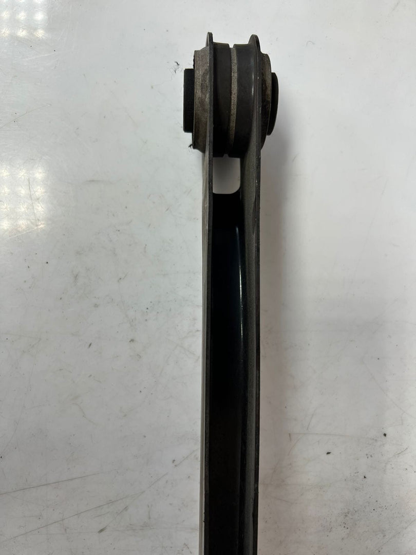 2017-2020 BMW 540i G30 G12 740i G32 G12 Rear Left Lower Control Arm 6861125 OEM