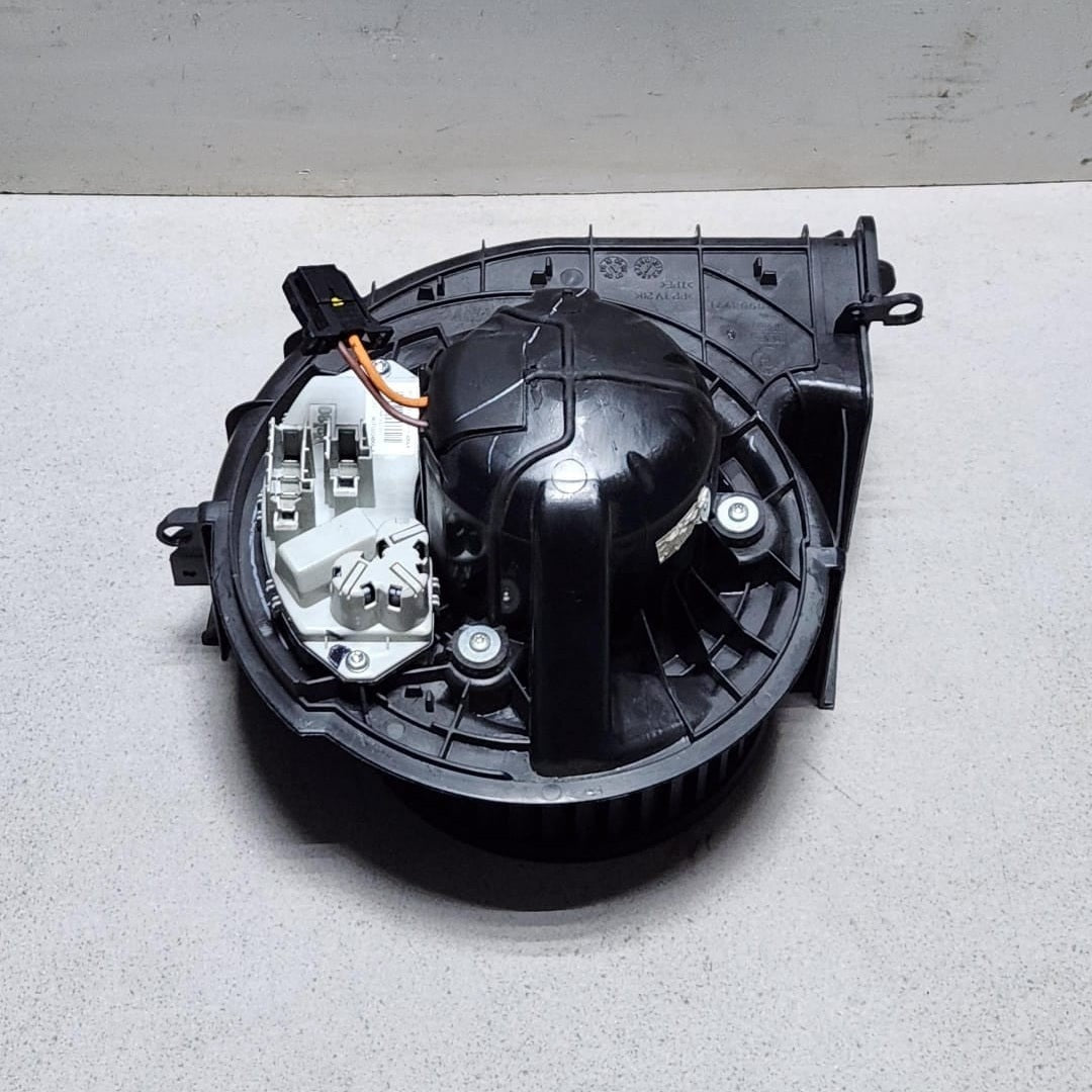 2007-2013 BMW X5 Heater Blower Motor T1001857A X5 E70 LHD