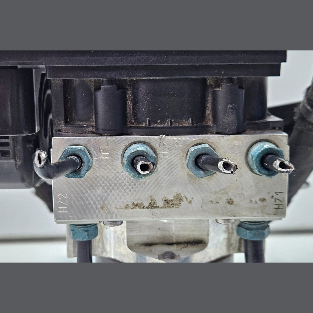 2016-2020 BMW G30, G32, G11, G12, G01 X3 Abs Dsc Pump Control Module 6876246 OEM