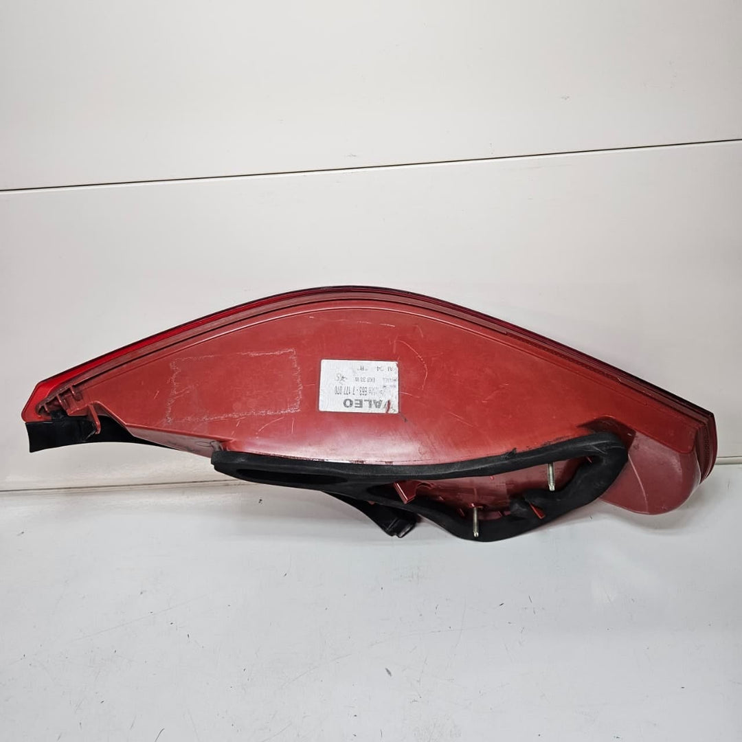 7177070-2008-2010 BMW 6 Series E63 E64 LCI M6 Rear Right Tail Assembly LED OEM 
