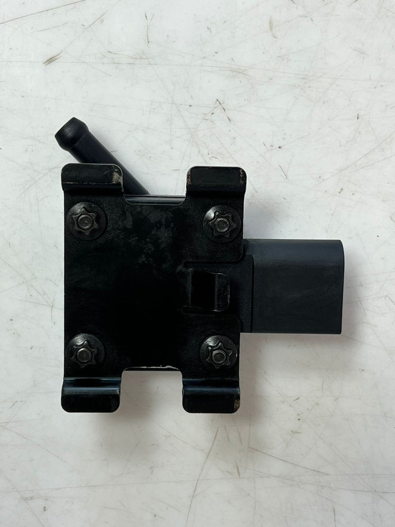 BMW E60, E90, E91, E92, E53 Exhaust Gas Pressure Sensor 7789219 OEM