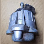 Bild in die Galerieansicht laden, 2008-2012 Mercedes-Benz W204 C-Class Front Left Side Engine Mount A204 2404317