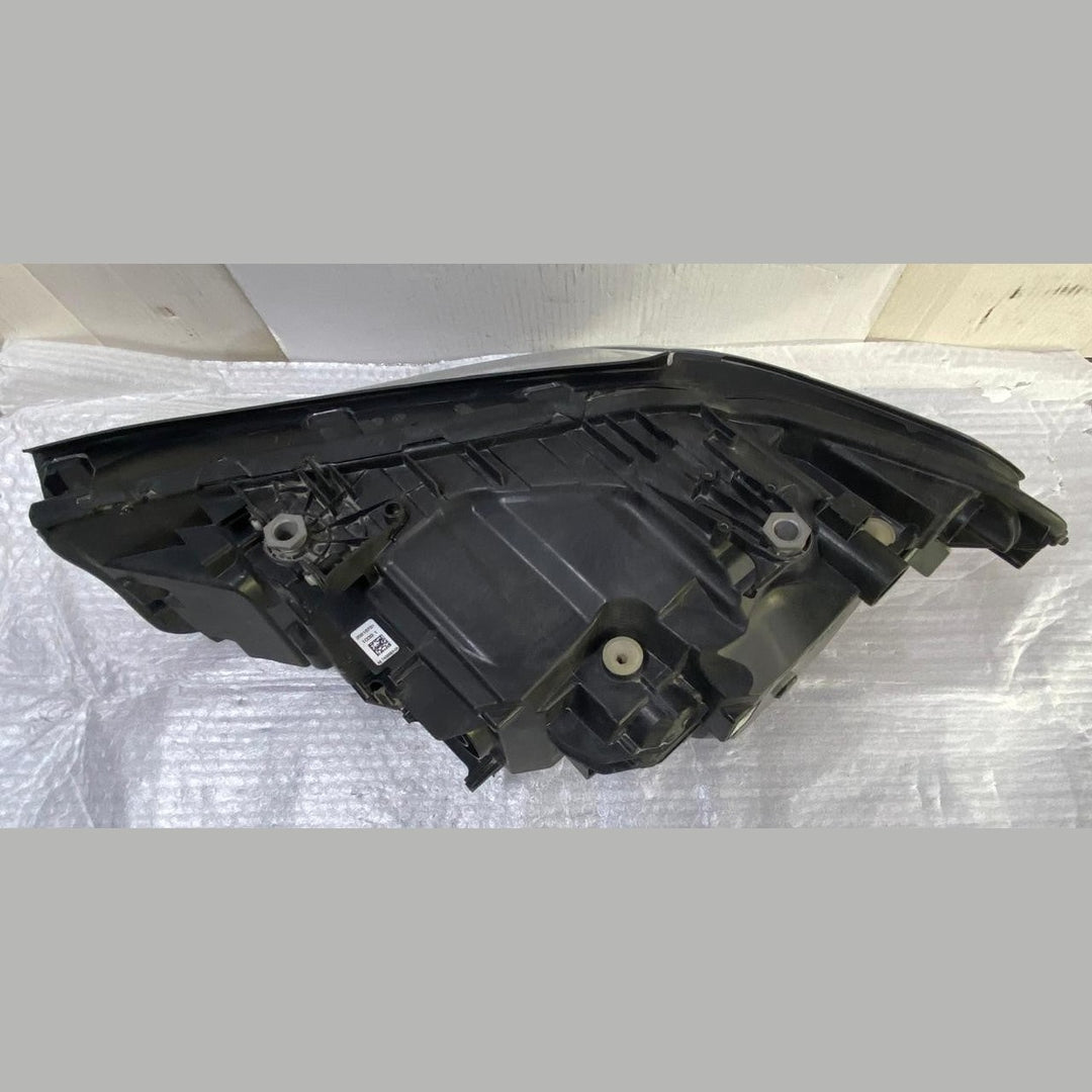 OEM BMW 5 Series G30 Right Side LED Headlight ECE 7458884-04 Without modules