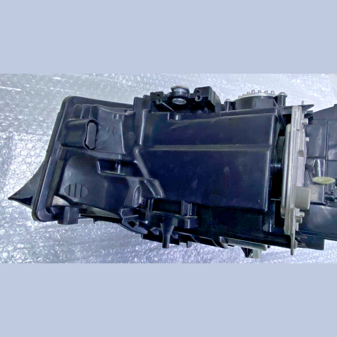 OEM BMW 3 Series G20 G21 RIGHT Side LED Headlight LHD ECE 9481721 No module