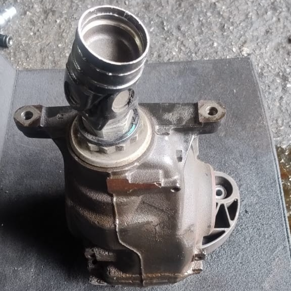 BMW X3 F25 / X4 F26 REAR DIFFERENTIAL CARRIER ASSEMBLY (3.08 RATIO) P/N 7592005