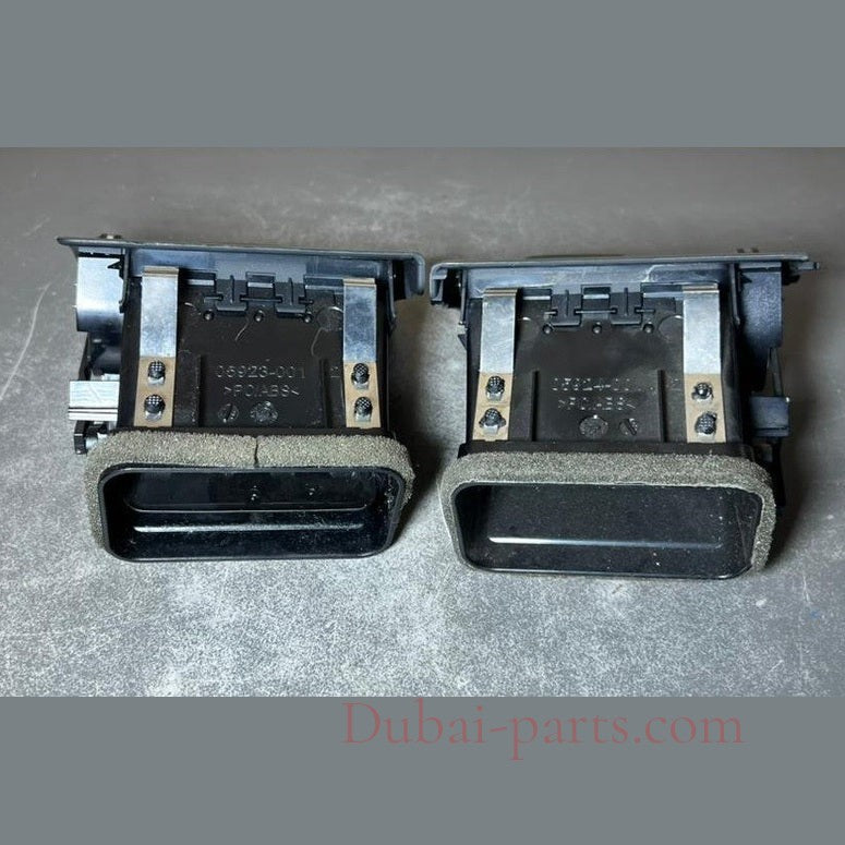 08-10 Mercedes W204 Class Front Dashboard Left \ Right Heater A/C Air Vent