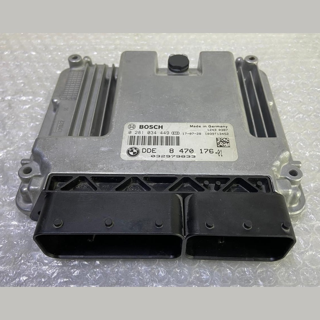 OEM BMW 3 F30 F35 F31 B47 ENGINE CONTROL MODULE ECU ONLY DDE 8470176 BOSCH