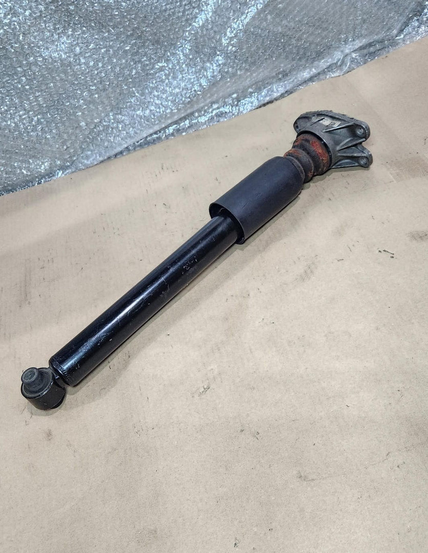 2016-2018 BMW 320i F30 F32 F33 REAR RIGHT Shock Absorber 6883830