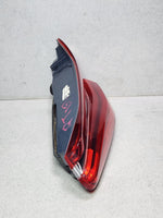 Bild in die Galerieansicht laden, BMW 640 Trunk Tail Light Right Passenger Led 7376490 640 and 6 Series GT G32