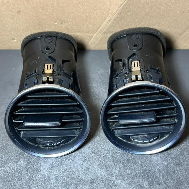 12-14 Mercedes W204 C300 C250 Front Dashboard Left \ Right Heater A/C Air Vent