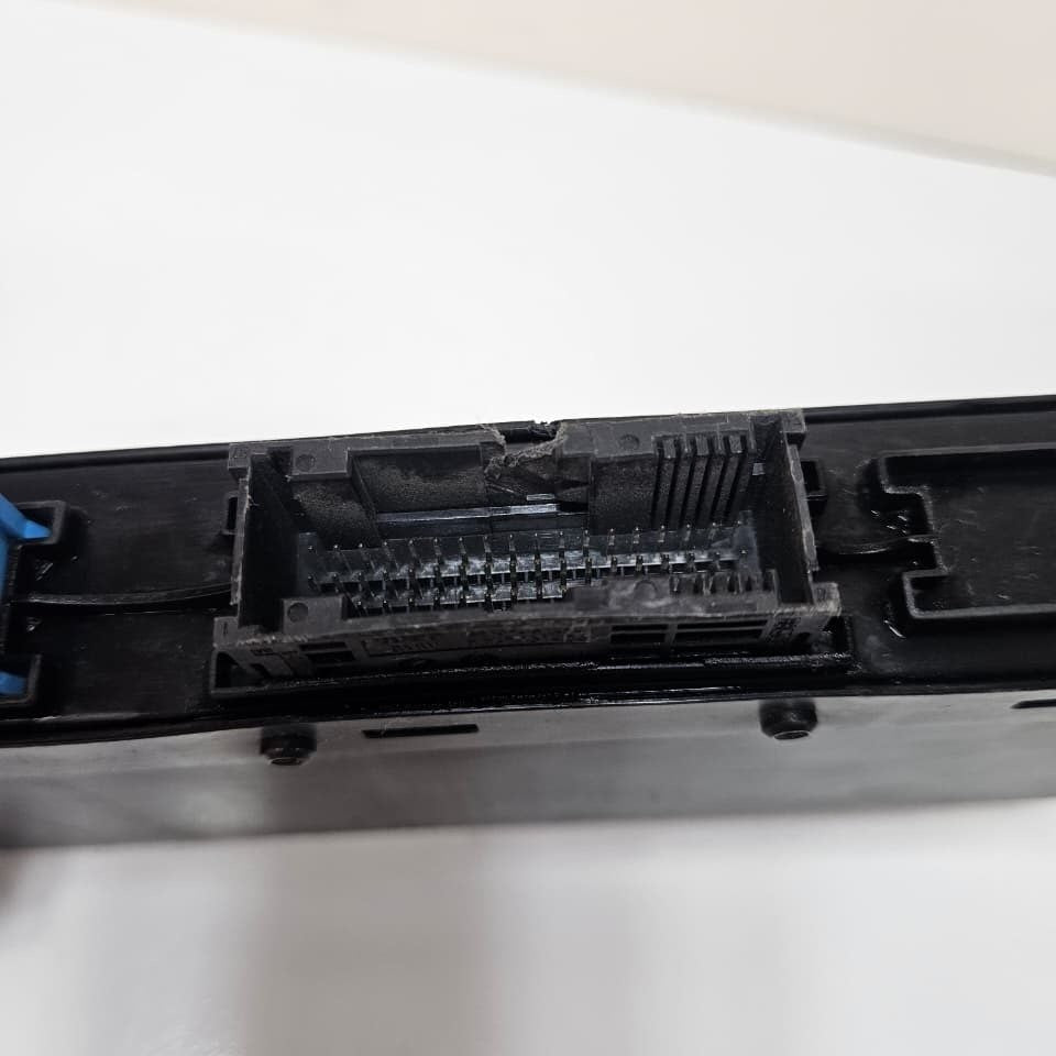 2010-2016 BMW Z4 E90 Body Control Module 9247469 OEM