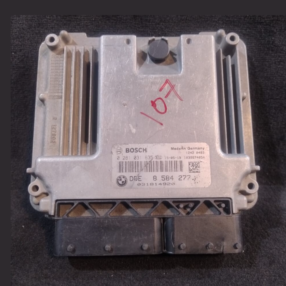 Bmw 320 Xdrive F30 2015 ENGINE CONTROL UNIT  MODULE ECU - 8584277